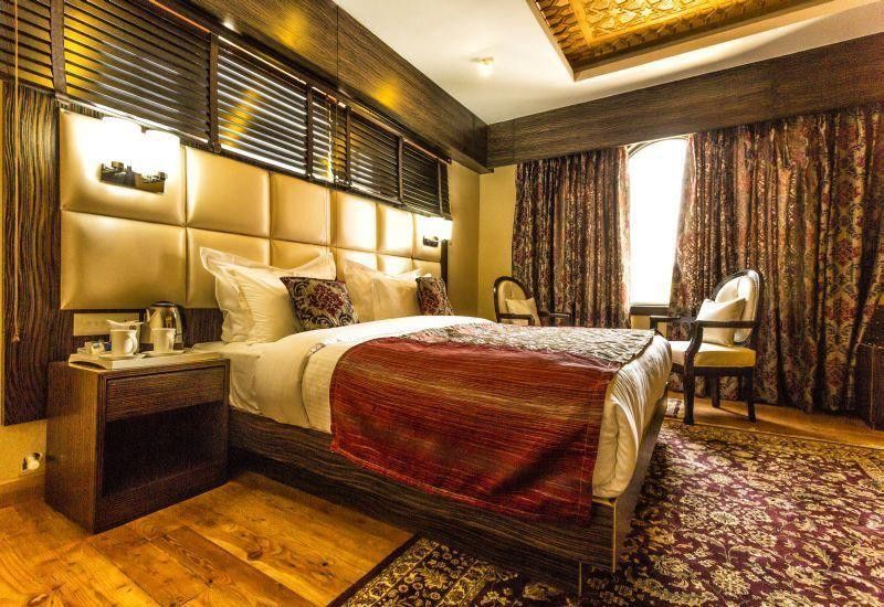 The Pride Inn Srīnagar Esterno foto